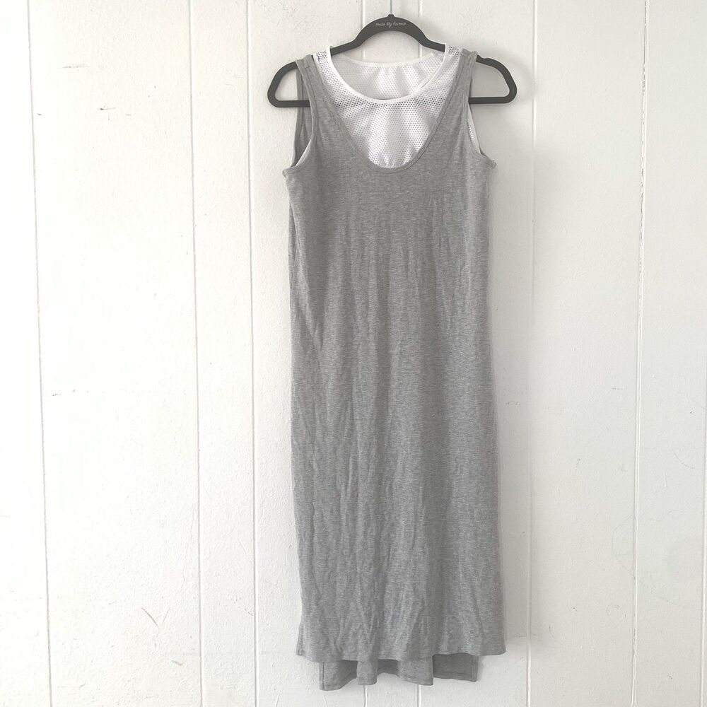Athleta Womens Medium Dress Grey Tank Shelf Bra White Mesh Racerback Slits Jerse